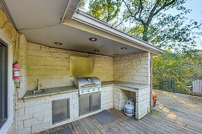 Lakefront Family Home w/ Pool in Streetman!