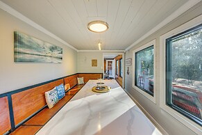 Lakefront Family Home w/ Pool in Streetman!