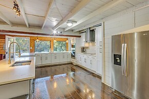 Lakefront Family Home w/ Pool in Streetman!