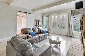 Lakefront Family Home w/ Pool in Streetman!
