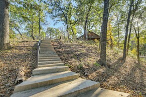 Lakefront Family Home w/ Pool in Streetman!