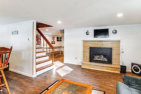 Scenic Home w/ Lake Washington Access & Fire Pit