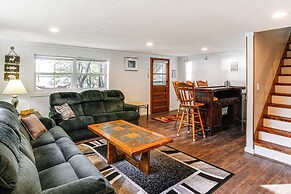 Scenic Home w/ Lake Washington Access & Fire Pit