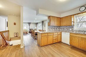 Scenic Home w/ Lake Washington Access & Fire Pit