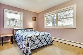 Scenic Home w/ Lake Washington Access & Fire Pit