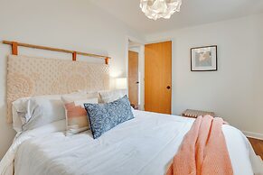 Patio & Lake Views: Family-friendly Canton Retreat