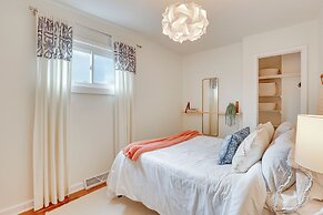 Patio & Lake Views: Family-friendly Canton Retreat