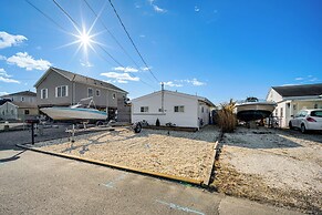 Canal-front Home w/ Dock in Little Egg Harbor!