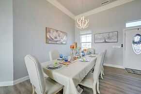 Day Trip to Yosemite: Spacious Home w/ Fireplace