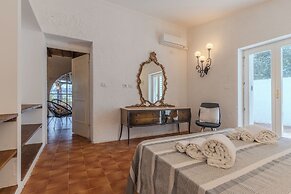 Villa Laura by Wonderful Italy