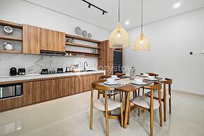 Verde Villa by Kozystay - Umalas