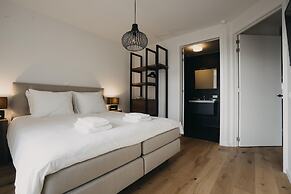 Huswell - The Tide - Stylish Sea View Apartment for 4 - Prime Location