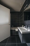 Huswell - The Tide - Stylish Sea View Apartment for 4 - Prime Location