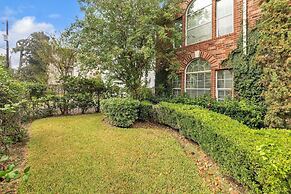 Spacious 6br Getaway Near Houston's Best 6 Bedroom Home
