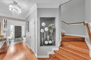 Spacious 6br Getaway Near Houston's Best 6 Bedroom Home