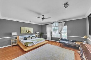 Spacious 6br Getaway Near Houston's Best 6 Bedroom Home