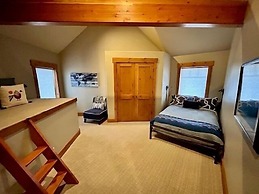 Seven Peaks 3 Bedroom Home