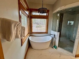 Seven Peaks 3 Bedroom Home