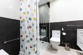 CT 350 - Faro's Marbella Beachapartment