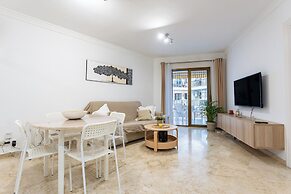 CT 350 - Faro's Marbella Beachapartment