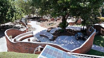 Luxurious Urban Oasis - 2276