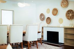 Luxurious Urban Oasis - 2276