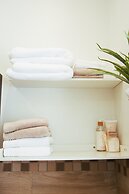 Luxurious Urban Oasis - 2276