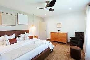 Luxurious Urban Oasis - 2276