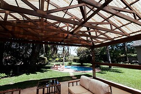 Luxurious Urban Oasis - 2276