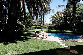 Luxurious Urban Oasis - 2276