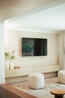 Luxurious Urban Oasis - 2276