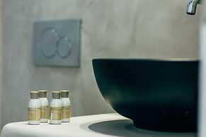 Lemonia Suites With Outdoor BBQ Area