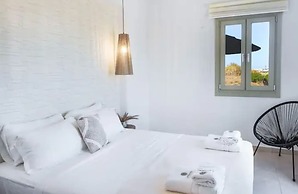 Lemonia Suites With Outdoor BBQ Area