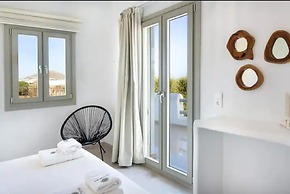 Lemonia Suites With Outdoor BBQ Area