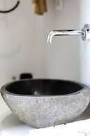 Lemonia Suites With Outdoor BBQ Area