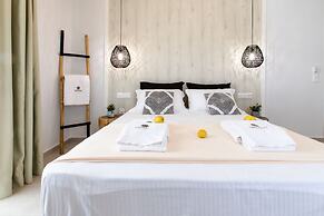 Lemonia Suites With Outdoor BBQ Area