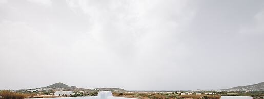 Lemonia Suites With Outdoor BBQ Area