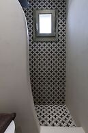 Lemonia Suites With Outdoor BBQ Area