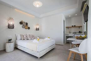 Lemonia Suites With Outdoor BBQ Area