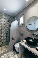 Lemonia Suites With Outdoor BBQ Area