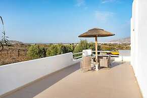 Lemonia Suites With Outdoor BBQ Area