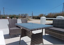 Lemonia Suites With Outdoor BBQ Area