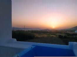 Lemonia Suites With Outdoor BBQ Area