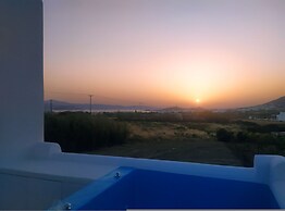 Lemonia Suites With Outdoor BBQ Area