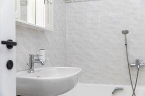 Manouk s - Two Bedroom Apartment