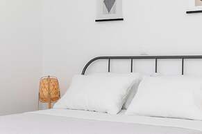 Manouk s - Two Bedroom Apartment