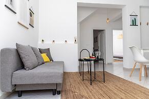 Manouk s - Two Bedroom Apartment