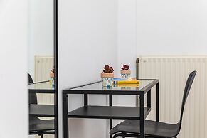 Manouk s - Two Bedroom Apartment