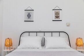 Manouk s - Two Bedroom Apartment