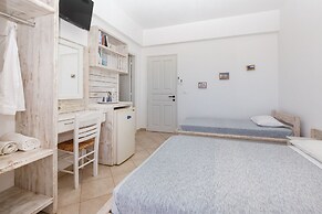 Harama Hotel Schinousa